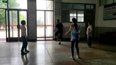 说明: E:\CZG\非教学\工会党务与指导青年教师\20220606 校工会活动视频\太阳集团tyc539 姜亚东 踢毽子_Moment.jpg